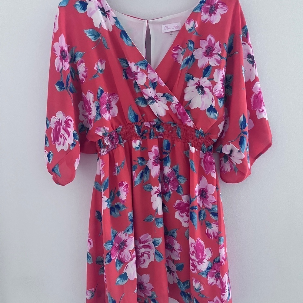 Pink Lily size medium Pink Floral Dress bat sleeve elastic waist